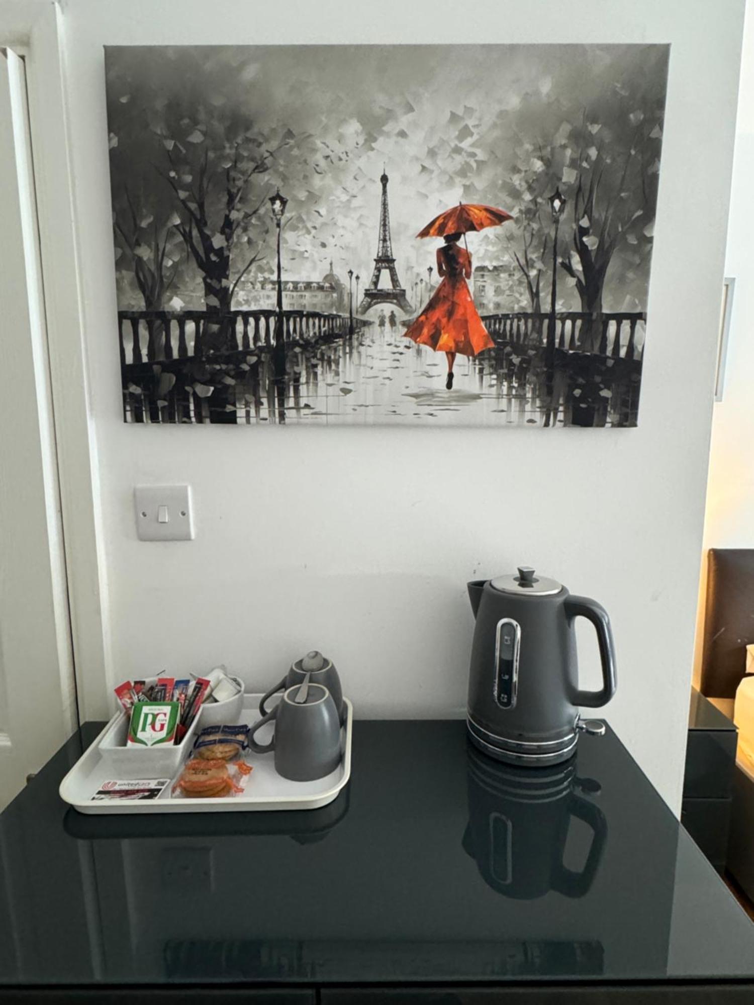 Oakhurst Gatwick B&B ครอว์ลีย์ ภายนอก รูปภาพ